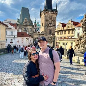 Meet your Posher, Leslie